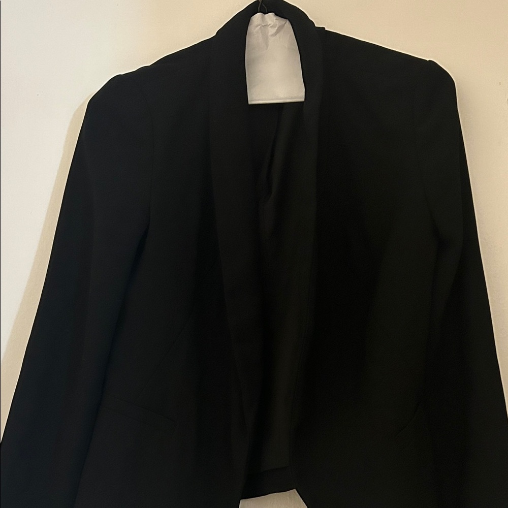 Loft Black Blazer lightweight and sturdy
